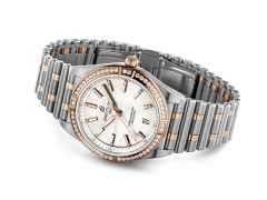 Breitling Chronomat Automatic 36 Edelstahl weißes Zifferblatt mit Brillanten zweifarbiges Metallband – Damenuhren Uhr mit Datum aus Edelstahl. Das Gehäuse ist rund und silber-roségold. Das Edelstahlarmband mit Gold ist silber-roségold. Das Zifferblatt ist ein Index in weiß. – Ansicht 3