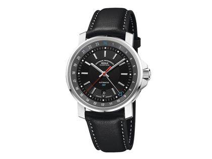 Mühle Glashütte 29er Big GMT Automatik Edelstahl 42mm schwarzes Zifferblatt schwarzes Lederband – Herrenuhren Uhr mit Datum aus Edelstahl und Leder. Das Gehäuse ist rund und silber. Das Lederarmband ist schwarz. Das Zifferblatt ist ein Index in schwarz.