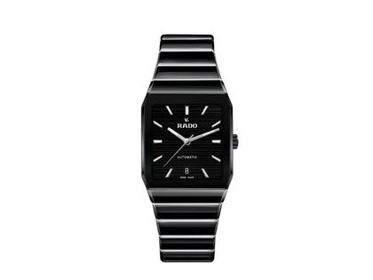 Damenuhren Uhr mit Datum aus Edelstahl und Keramik. Das Gehäuse ist rechteckig und schwarz. Das Keramikarmband ist schwarz. Das Zifferblatt ist ein Index in schwarz.