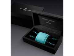 Frederique Constant X Bamford Watch Department Highlife Chronograph Automatik Titan 41mm schwarzes Zifferblatt schwarzes Kautschukband limitiert – Herrenuhren Chronograph aus Edelstahl, Kautschuk, PVD beschichtet und Titan. Das Gehäuse ist rund und schwarz. Das Kautschuk / Kunststoff / Silikon Armband ist schwarz. Das Zifferblatt ist ein Index in schwarz. – Ansicht 9