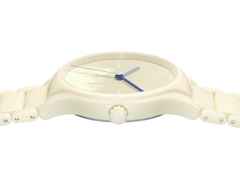 Rado True Round x Les Couleurs Le Corbusier Automatik Keramik 40mm weißes Zifferblatt weißes Keramikband – Herrenuhren Uhr ohne Datum aus Keramik und Titan. Das Gehäuse ist rund und weiß. Das Keramikarmband ist weiß. Das Zifferblatt ist ohne Zeichen und weiß. – Ansicht 3