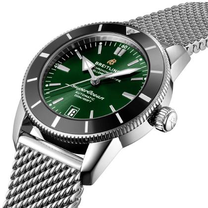 Breitling Superocean Heritage II 42 grünes Zifferblatt mit 