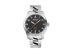Alpina Startimer Pilot Automatik Edelstahl 41mm schwarzes Zifferblatt Metallband – Herrenuhren Uhr mit Datum aus Edelstahl. Das Gehäuse ist rund und silber. Das Edelstahlarmband ist silber. Das Zifferblatt ist arabisch und schwarz.
