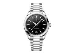Omega Seamaster Aqua Terra 150M Automatik Edelstahl 41mm schwarzes Zifferblatt Metallband – Herrenuhren Uhr mit Datum aus Edelstahl. Das Gehäuse ist rund und silber. Das Edelstahlarmband ist silber. Das Zifferblatt ist ein Index in schwarz.