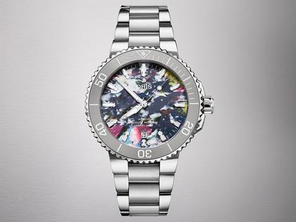 Oris Aquis Date Upcycle Automatik Edelstahl 41,5mm mehrfarbiges Zifferblatt Metallband – Herrenuhren Uhr mit Datum aus Edelstahl und Keramik. Das Gehäuse ist rund und silber. Das Edelstahlarmband ist silber. Der Zifferblatt ist ein Index. – Ansicht 3