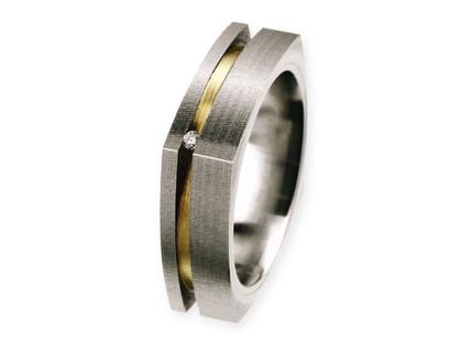 Ernstes Design Ring Nr. 301 R99 – Ringe Ring mit Besatz aus Edelstahl, 750 Gelbgold und und .