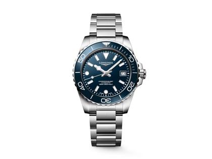 Longines HydroConquest Automatik Edelstahl 39mm blaues Zifferblatt Metallband – Herrenuhren Uhr mit Datum aus Edelstahl. Das Gehäuse ist rund und silber. Das Edelstahlarmband ist silber. Das Zifferblatt ist ein Index in blau.
