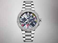 Oris Aquis Date Upcycle Automatik Edelstahl 41,5mm mehrfarbiges Zifferblatt Metallband – Herrenuhren Uhr mit Datum aus Edelstahl und Keramik. Das Gehäuse ist rund und silber. Das Edelstahlarmband ist silber. Der Zifferblatt ist ein Index. – Ansicht 3