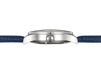 Sinn Spezialuhren 6068 B Frankfurter Finanzplatzuhr Automatik Edelstahl 38,5mm blaues Zifferblatt blaues Lederband – Herrenuhren Uhr mit Datum aus Edelstahl und Leder. Das Gehäuse ist rund und silber. Das Lederarmband ist blau. Das Zifferblatt ist arabisch Index und blau. – Ansicht 4