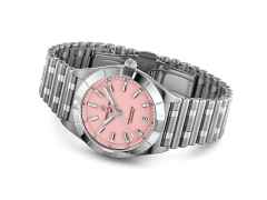 Breitling Chronomat 32 Quarz Edelstahl rosafarbenes Zifferblatt mit Brillanten Metallband – Damenuhren Uhr mit Datum aus Edelstahl. Das Gehäuse ist rund und silber. Das Edelstahlarmband ist silber. Das Zifferblatt ist ein Index in weiß. – Ansicht 2