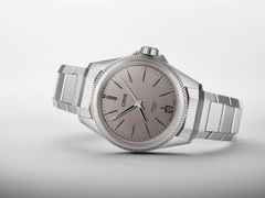 Oris Pro Pilot X Calibre 400 Automatik Titan 39mm graues Zifferblatt Metallband – Herrenuhren Uhr mit Datum aus Titan. Das Gehäuse ist rund und silber. Das Titanarmband ist silber. Das Zifferblatt ist ein Index in grau. – Ansicht 5