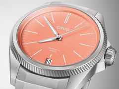 Oris Pro Pilot X Calibre 400 Automatik Titan 39mm lachsfarbenes Zifferblatt Metallband – Herrenuhren Uhr mit Datum aus Titan. Das Gehäuse ist rund und silber. Das Titanarmband ist silber. Das Zifferblatt ist ein Index in rosa. – Ansicht 2