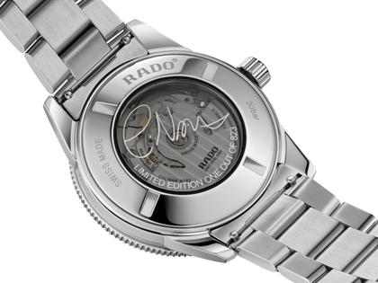 Rado Captain Cook x Cameron Norrie Automatik Edelstahl grün Edelstahlband Limitierte Edition – Herrenuhren Uhr mit Datum aus Edelstahl. Das Gehäuse ist rund und silber. Das Edelstahlarmband ist silber. Das Zifferblatt ist ein Index in grün. – Ansicht 7