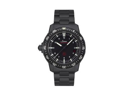 Sinn Spezialuhren EZM 3 S Automatik Edelstahl 41mm schwarzes Zifferblatt Metallband – Herrenuhren Uhr mit Datum aus Edelstahl. Das Gehäuse ist rund und schwarz. Das Edelstahlarmband ist schwarz. Das Zifferblatt ist arabisch Index und schwarz.