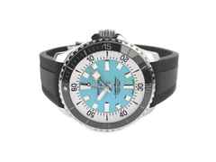 Breitling Superocean Automatic 44 Edelstahl blaues Zifferblatt schwarzes Kautschukband A17376211L2S1 Full Set Occasion – Herrenuhren Uhr ohne Datum aus Edelstahl und Keramik. Das Gehäuse ist rund und silber. Das Kautschuk / Kunststoff / Silikon Armband ist schwarz. Das Zifferblatt ist ein Index in blau.