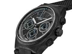 Frederique Constant X Bamford Watch Department Highlife Chronograph Automatik Titan 41mm schwarzes Zifferblatt schwarzes Kautschukband limitiert – Herrenuhren Chronograph aus Edelstahl, Kautschuk, PVD beschichtet und Titan. Das Gehäuse ist rund und schwarz. Das Kautschuk / Kunststoff / Silikon Armband ist schwarz. Das Zifferblatt ist ein Index in schwarz. – Ansicht 3