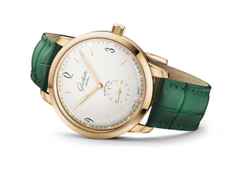 Glashütte Original Sixties Kleine Sekunde Automatik Roségold 42mm silberfarbenes Zifferblatt grünes Lederband – Herrenuhren Uhr ohne Datum aus 750 Rotgold. Das Gehäuse ist rund und roségold. Das Lederarmband Kroko / Alligator ist grün. Das Zifferblatt ist arabisch Index und silber. – Ansicht 2