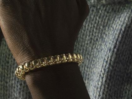 Fope Luna Flex'It Armband Gelbgold Weite M flexibel – Armschmuck Armband aus 750 Gelbgold. – Ansicht 3