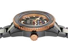 Rado Captain Cook High-Tech Ceramic Skeleton 43 mm Titan-Keramikband – Herrenuhren Uhr ohne Datum aus Keramik, PVD beschichtet und Titan. Das Gehäuse ist rund und grau. Das Keramikarmband ist grau. Das Zifferblatt ist ein Index in grau. – Ansicht 3