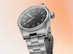 Oris ProPilot Date Automatik Edelstahl 41mm schwarzes Zifferblatt Metallband – Herrenuhren Uhr mit Datum aus Edelstahl. Das Gehäuse ist rund und silber. Das Edelstahlarmband ist silber. Das Zifferblatt ist arabisch und schwarz. – Ansicht 7