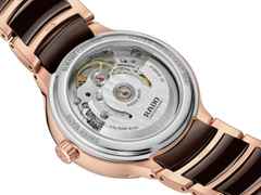 Rado Centrix Diamonds Automatik Edelstahl Roségold-PVD 35mm braunes Zifferblatt mit Brillanten Metallband – Damenuhren Uhr mit Datum aus Edelstahl, Keramik und PVD beschichtet. Das Gehäuse ist rund und roségold. Das Keramikarmband ist braun. Das Zifferblatt ist ein Index in braun. – Ansicht 4