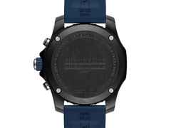 Breitling Endurance Pro 44 Chronograph Quarz Breitlight schwarzes Zifferblatt blaues Kautschukband – Herrenuhren Chronograph aus Sonstiges. Das Gehäuse ist rund und schwarz. Das Kautschuk / Kunststoff / Silikon Armband ist blau. Das Zifferblatt ist arabisch und schwarz. – Ansicht 2