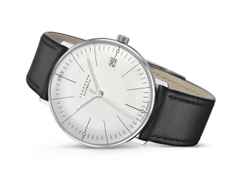 Junghans Max Bill Kleine Automatic Edelstahl 34mm silbernes Zifferblatt schwarzes Lederband – Damenuhren Uhr mit Datum aus Edelstahl. Das Gehäuse ist rund und silber. Das Lederarmband ist schwarz. Das Zifferblatt ist ein Index in silber. – Ansicht 4