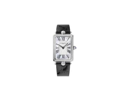 Frederique Constant Classics Art Deco Carree Quarz Edelstahl 28x21mm mit Diamanten silbernes Zifferblatt schwarzes Lederband – Damenuhren Uhr ohne Datum aus Edelstahl und Leder. Das Gehäuse ist rechteckig und silber. Das Lederarmband ist schwarz. Das Zifferblatt ist römisch und silber.