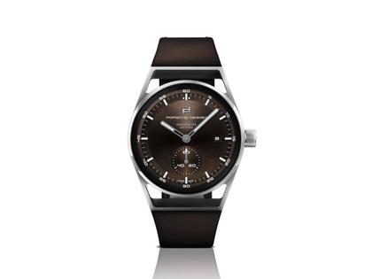 Herrenuhren Uhr mit Datum aus Leder und Titan. Das Gehäuse ist rund und silber. Das Lederarmband ist braun. Das Zifferblatt ist ein Index in braun.