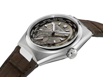 Frederique Constant Highlife Worldtimer Manufacture Automatik Edelstahl 41mm braunes Zifferblatt braunes Lederband – Herrenuhren Uhr mit Datum aus Edelstahl und Leder. Das Gehäuse ist rund und silber. Das Lederarmband Kroko / Alligator ist braun. Das Zifferblatt ist ein Index in braun. – Ansicht 3