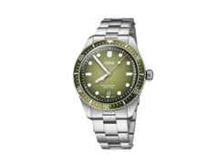 Oris Divers Sixty-Five Date Automatik Edelstahl 40mm grünes Zifferblatt Metallband – Herrenuhren Uhr mit Datum aus Edelstahl. Das Gehäuse ist rund und silber. Das Edelstahlarmband ist silber. Das Zifferblatt ist ein Index in grün.