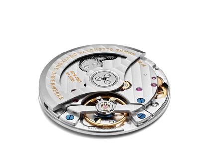 Nomos Glashütte Club Sport neomatik 39 Ember Automatik Edelstahl beiges Zifferblatt Metallband Glasboden – Herrenuhren Uhr ohne Datum aus Edelstahl. Das Gehäuse ist rund und silber. Das Edelstahlarmband ist silber. Das Zifferblatt ist arabisch Index und beige. – Ansicht 7