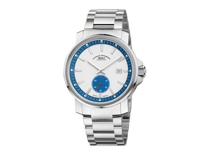 Mühle Glashütte 29er Big Kleine Sekunde Automatik Edelstahl 42,4mm weißes Zifferblatt Metallband – Herrenuhren Uhr mit Datum aus Edelstahl. Das Gehäuse ist rund und silber. Das Edelstahlarmband ist silber. Das Zifferblatt ist ein Index in weiß.
