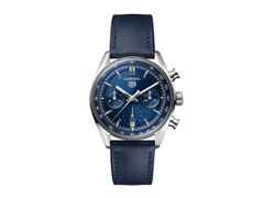 TAG Heuer Carrera Chronograph Automatik Edelstahl 39mm blaues Zifferblatt blaues Lederband – Herrenuhren Chronograph aus Edelstahl und Leder. Das Gehäuse ist rund und silber. Das Lederarmband ist blau. Das Zifferblatt ist ein Index in blau.