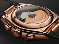 Frederique Constant Highlife Chronograph Automatic Edelstahl Roségold-PVD 41mm blau-weißes Zifferblatt blaues Lederband – Herrenuhren Chronograph aus Edelstahl und Leder. Das Gehäuse ist rund und roségold. Das Lederarmband ist blau. Das Zifferblatt ist ein Index in blau. – Ansicht 4