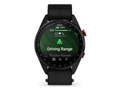 Garmin Approach S72 Titan Schwarz-DLC 47mm digitales Display schwarzes Textilband – Herrenuhren Uhr Multifunktion aus Keramik und Kunststoff. Das Gehäuse ist rund und schwarz. Das Textilarmband ist schwarz. Das Zifferblatt ist digital und schwarz.