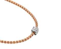 Fope Eka Tiny Collier Roségold schmal 3 Ronden mit Brillanten – Halsschmuck Collier aus 750 Rotgold. – Ansicht 2
