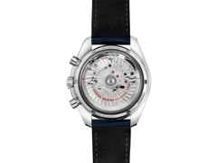 Omega Speedmaster Mondphase Automatik Edelstahl 44mm blaues Zifferblatt blaues Lederband – Herrenuhren Chronograph aus Edelstahl und Keramik. Das Gehäuse ist rund und silber. Das Lederarmband Kroko / Alligator ist blau. Das Zifferblatt ist ein Index in blau. – Ansicht 2