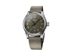 Oris ProPilot Date Automatik Edelstahl 41mm grünes Zifferblatt grünes Lederband – Herrenuhren Uhr mit Datum aus Edelstahl und Leder. Das Gehäuse ist rund und silber. Das Lederarmband ist grün. Das Zifferblatt ist arabisch und grün.
