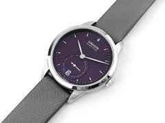 Union Glashütte 1893 Johannes Dürrstein Edition Kleine Sekunde Automatik violett D007.228.16.401.00 Full Set mit Garantie Occasion Neu – Damenuhren Uhr mit Datum aus Edelstahl. Das Gehäuse ist rund und silber. Das Lederarmband ist grau. Das Zifferblatt ist ein Index in lila. – Ansicht 4