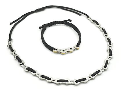 Juwelier Roller | Atelier BikeChains Fahrradketten-Halskette mit schwarzem Textilband – Halsschmuck Collier in schwarz und aus Titan. – Ansicht 2