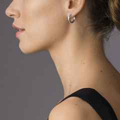 Henrich & Denzel Favorita Finely Platin Creolen mit Brillanten – Ohrschmuck Creolen aus 950 Platin. – Ansicht 2