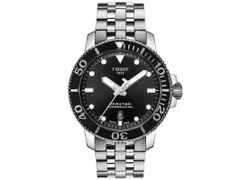 Tissot Seastar 1000  Powermatic 80 schwarz – Herrenuhren Uhr mit Datum aus Edelstahl und Keramik. Das Gehäuse ist rund und silber. Das Edelstahlarmband ist silber. Das Zifferblatt ist ein Index in schwarz.