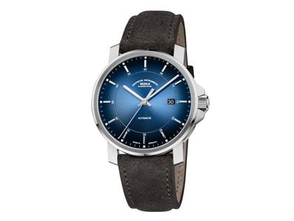 Mühle Glashütte 29er Casual Automatik Edelstahl 42,4mm blaues Zifferblatt braunes Lederband – Herrenuhren Uhr mit Datum aus Edelstahl und Leder. Das Gehäuse ist rund und silber. Das Lederarmband ist blau. Das Zifferblatt ist ein Index in braun. – Ansicht 2