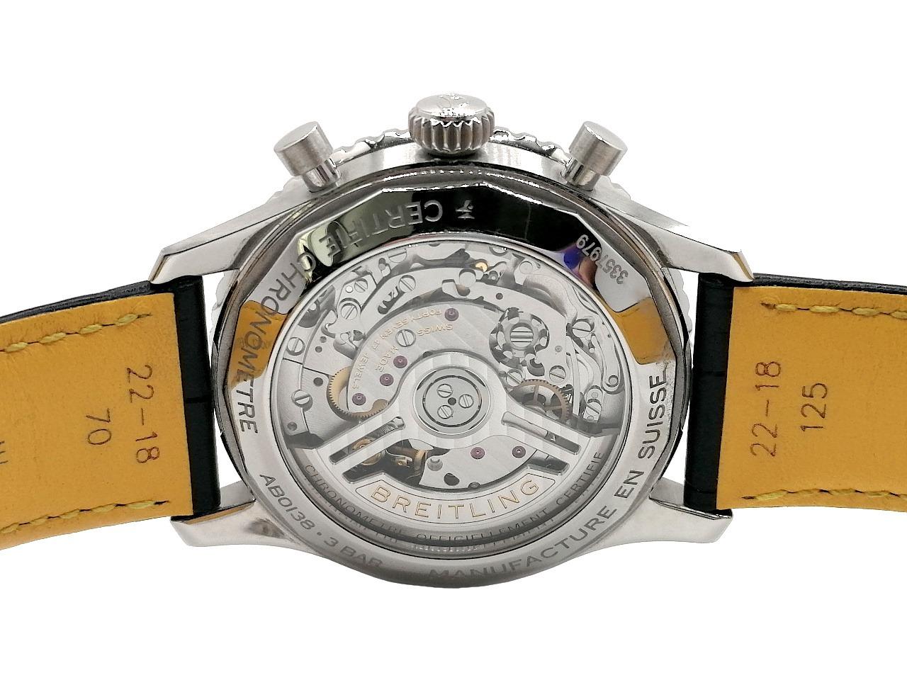 Breitling Navitimer B01 Chronograph 43 Automatik Edelstahl kupferfarbenes Zifferblatt schwarzes Lederband AB0138241K1P1 Full Set mit Garantie Occasion – Herrenuhren Chronograph aus Edelstahl und Leder. Das Gehäuse ist rund und silber. Das Lederarmband ist schwarz. Das Zifferblatt ist ein Index in roségold. – Ansicht 2