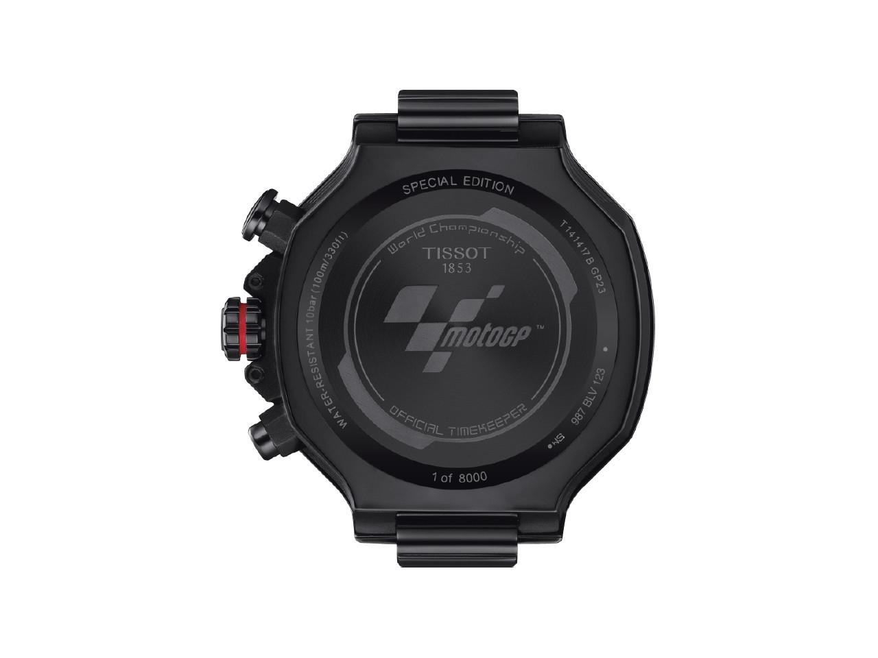 Tissot T-Race MotoGP                 2023 Chronograph Limited Edition  Quarz – Herrenuhren Chronograph aus Edelstahl und PVD beschichtet. Das Gehäuse ist rund und schwarz. Das Kautschuk / Kunststoff / Silikon Armband ist rot. Das Zifferblatt ist arabisch Index und schwarz. – Ansicht 3