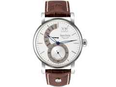 Bruno Söhnle Glashütte Pesaro II Quarz Edelstahl 43mm silbernes Zifferblatt braunes Lederband – Herrenuhren Uhr mit Datum aus Edelstahl und Leder. Das Gehäuse ist rund und silber. Das Lederarmband ist braun. Das Zifferblatt ist ein Index in silber.