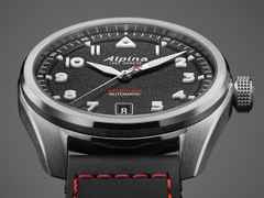 Alpina Startimer Pilot Automatik Edelstahl 40mm schwarzes Zifferblatt schwarzes Textilband – Herrenuhren Uhr mit Datum aus Edelstahl. Das Gehäuse ist rund und silber. Das Textilarmband ist schwarz. Das Zifferblatt ist arabisch Index und schwarz. – Ansicht 4