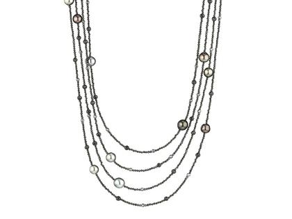 Gellner Big Bang Collier Weißgold 300cm mit Spinell, Hämatit und Tahitiperlen 8-10mm – Halsschmuck Collier in schwarz und aus 750 Weißgold.