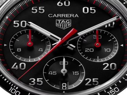 TAG Heuer Carrera Chronograph Sport Automatik Edelstahl 42mm schwarzes Zifferblatt Metallband – Herrenuhren Chronograph aus Edelstahl und Keramik. Das Gehäuse ist rund und silber. Das Edelstahlarmband ist silber. Das Zifferblatt ist arabisch Index und schwarz. – Ansicht 5